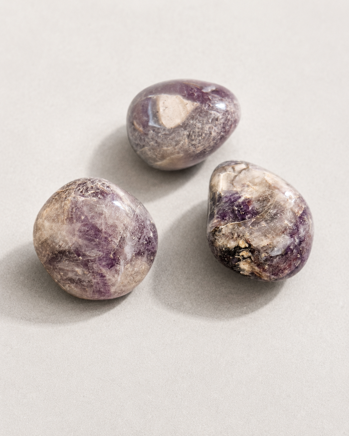 Amethyst tumbled stone